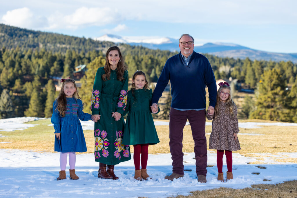 Snowy Family Photos in Angel Fire